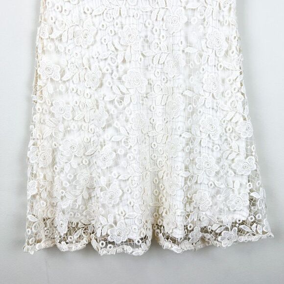 Black Swan Cream Floral Lace Applique Short Sleeve Dress - Picture 6 of 9